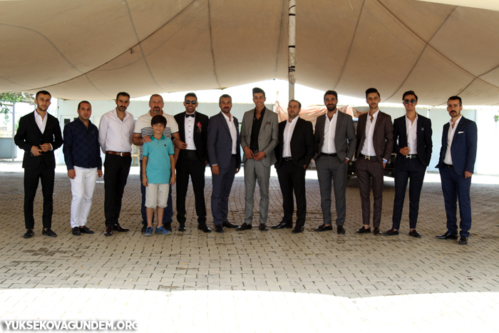 Karay Ailesinin mutlu günü 211