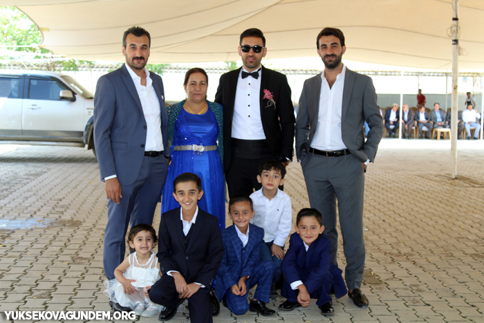 Karay Ailesinin mutlu günü 218