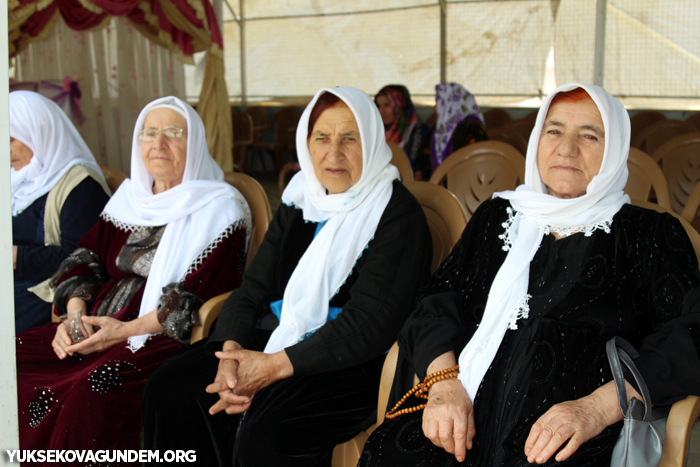 Karay Ailesinin mutlu günü 223