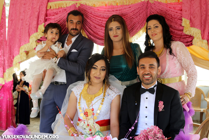 Karay Ailesinin mutlu günü 255