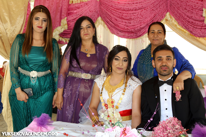 Karay Ailesinin mutlu günü 256