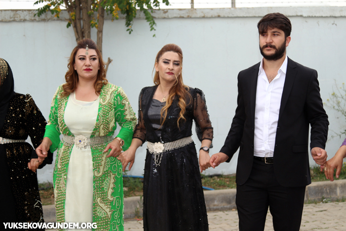Karay Ailesinin mutlu günü 266