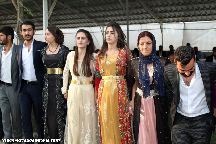 Karay Ailesinin mutlu günü 292