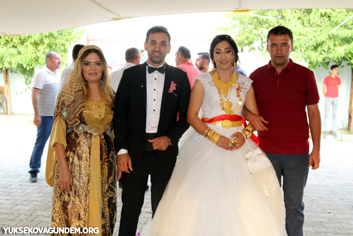Karay Ailesinin mutlu günü 331