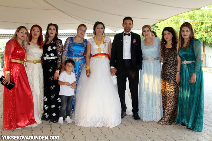 Karay Ailesinin mutlu günü 334