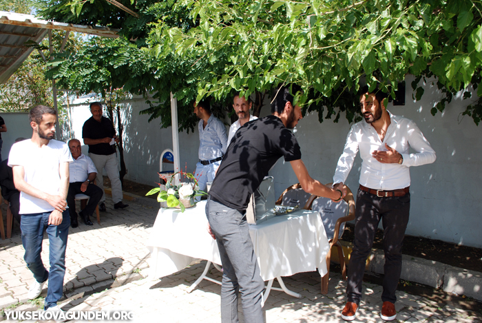 Karay Ailesinin mutlu günü 34