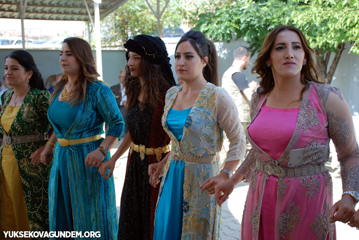 Karay Ailesinin mutlu günü 46