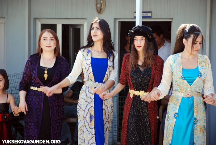 Karay Ailesinin mutlu günü 58