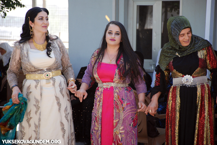 Karay Ailesinin mutlu günü 60