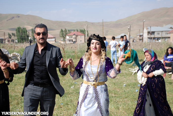 Karay Ailesinin mutlu günü 76