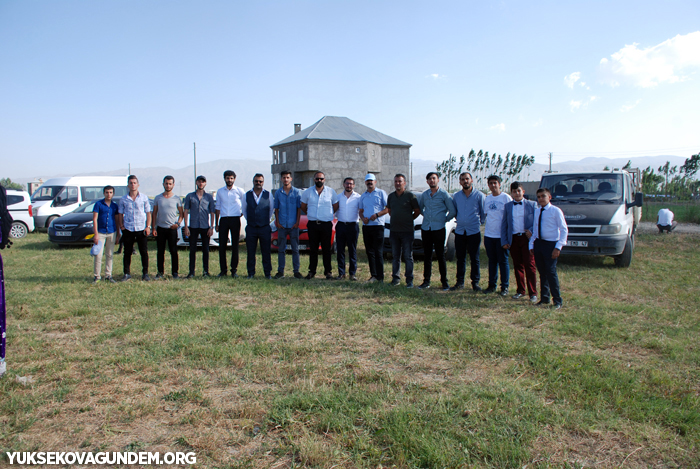 Karay Ailesinin mutlu günü 88