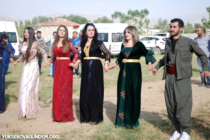 Karay Ailesinin mutlu günü 89