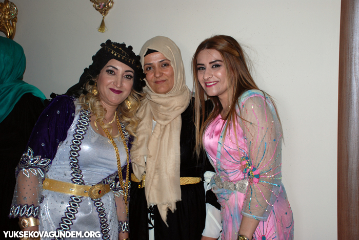 Karay Ailesinin mutlu günü 99