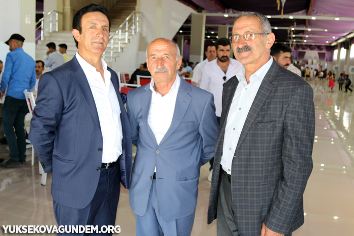 Tekin Ailesinin mutlu günü 112