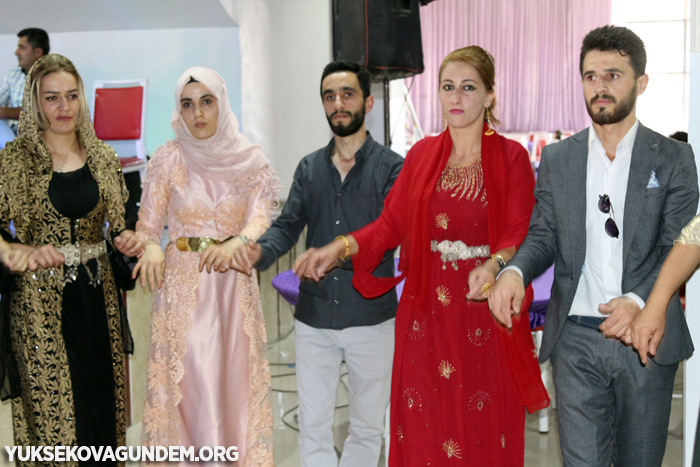 Tekin Ailesinin mutlu günü 150