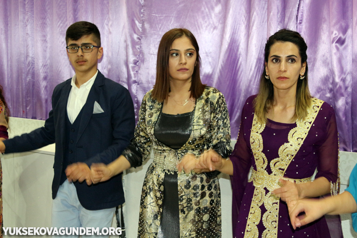 Tekin Ailesinin mutlu günü 196