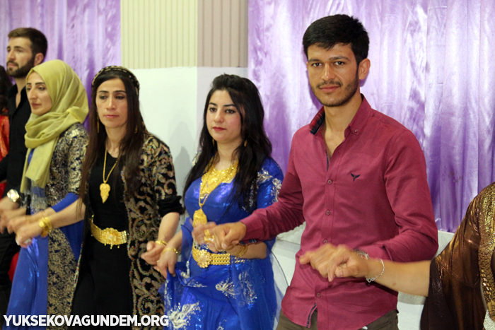 Tekin Ailesinin mutlu günü 197