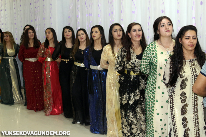 Tekin Ailesinin mutlu günü 251