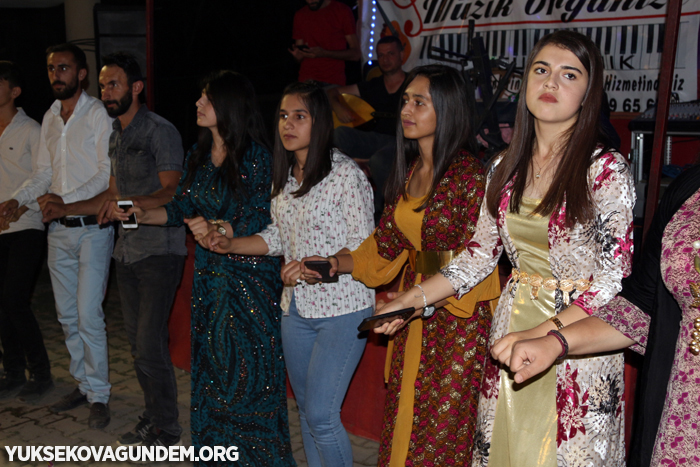 Tekin Ailesinin mutlu günü 64