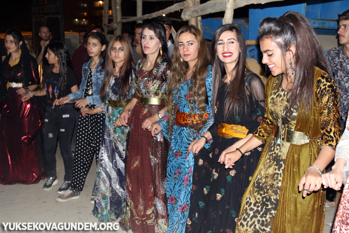 Tekin Ailesinin mutlu günü 75