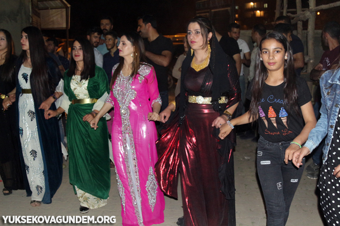 Tekin Ailesinin mutlu günü 76