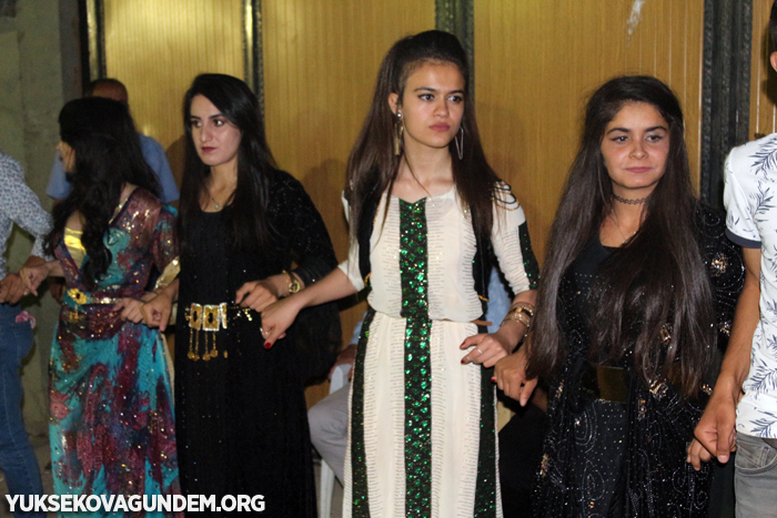 Tekin Ailesinin mutlu günü 78