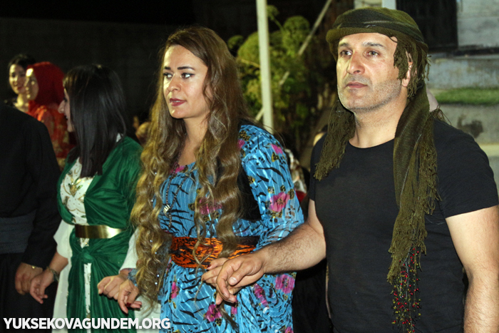 Tekin Ailesinin mutlu günü 82