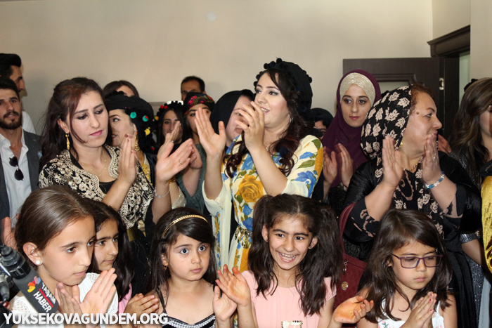 Tekin Ailesinin mutlu günü 91