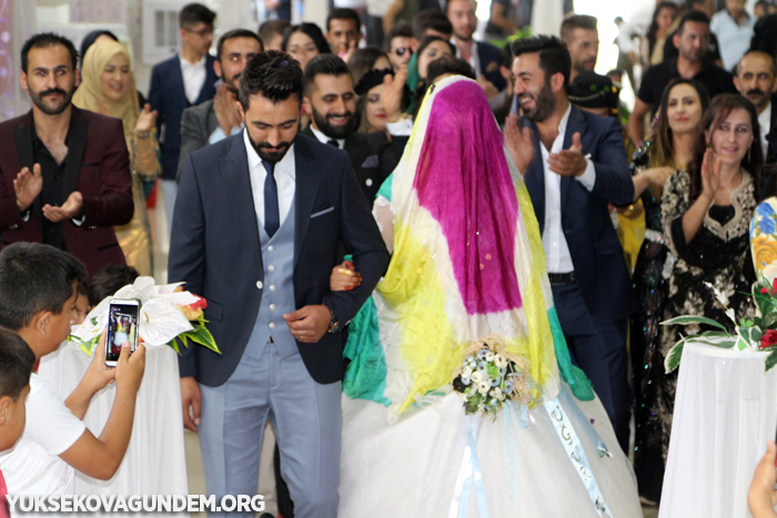 Tekin Ailesinin mutlu günü 95