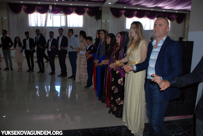 Geylani Ailesinin mutlu günü 112