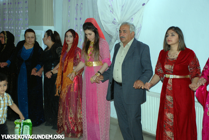 Geylani Ailesinin mutlu günü 160