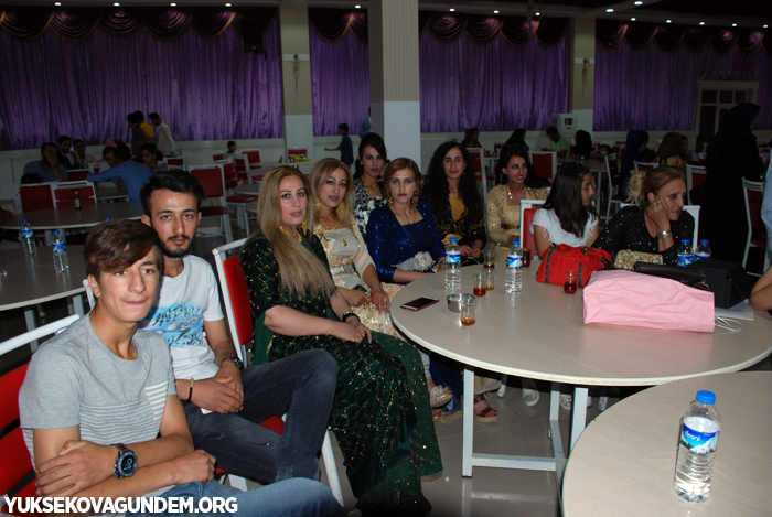 Geylani Ailesinin mutlu günü 178