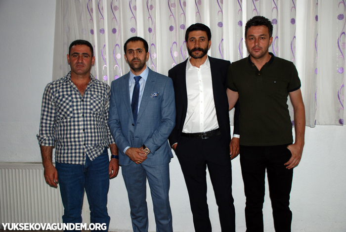 Geylani Ailesinin mutlu günü 200