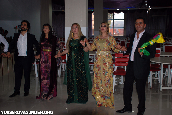 Geylani Ailesinin mutlu günü 220