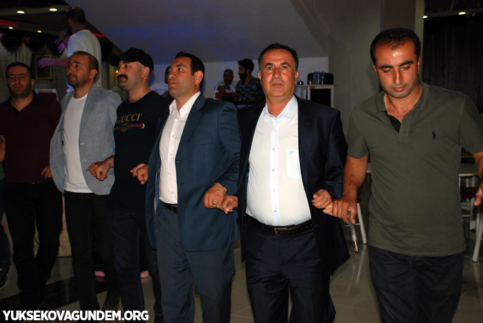 Geylani Ailesinin mutlu günü 225