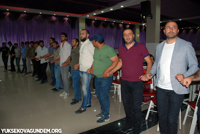 Geylani Ailesinin mutlu günü 228