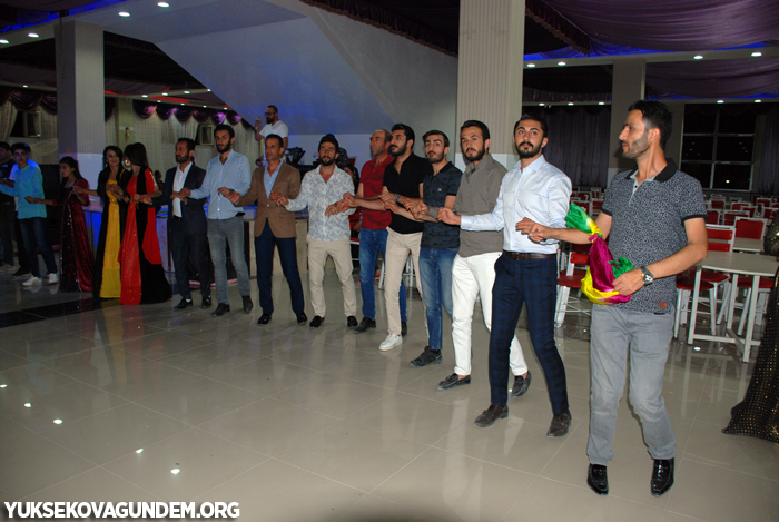 Geylani Ailesinin mutlu günü 229