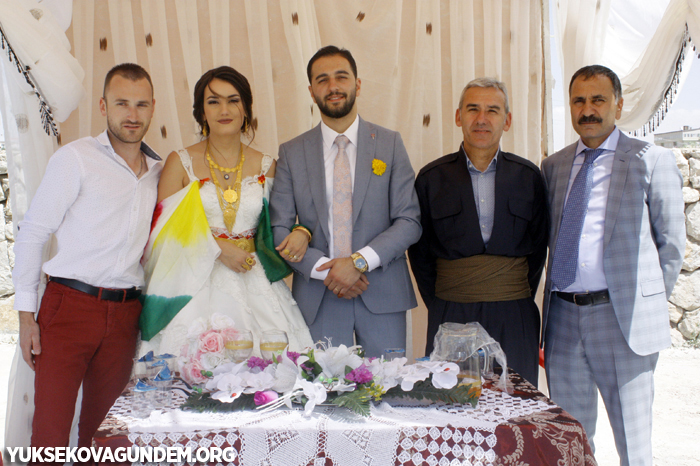 Yüksekova'ya Fransız gelin 11