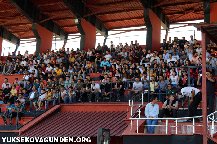 Yüksekova Belediyespor, 2 golle tur atlamayı başardı 12