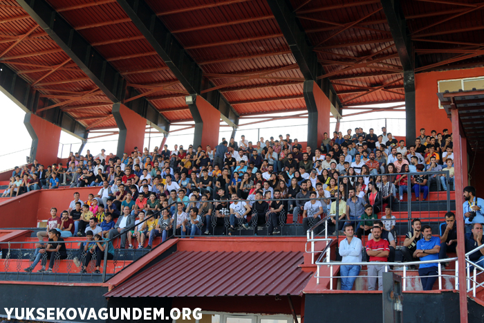 Yüksekova Belediyespor, 2 golle tur atlamayı başardı 15