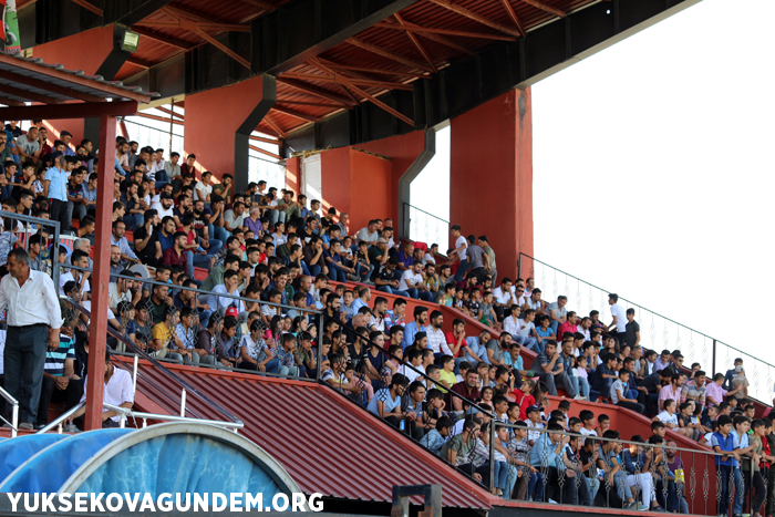 Yüksekova Belediyespor, 2 golle tur atlamayı başardı 16