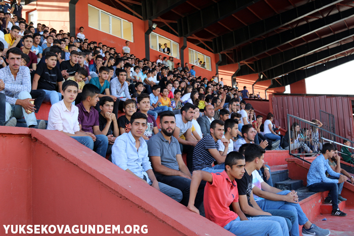 Yüksekova Belediyespor, 2 golle tur atlamayı başardı 32