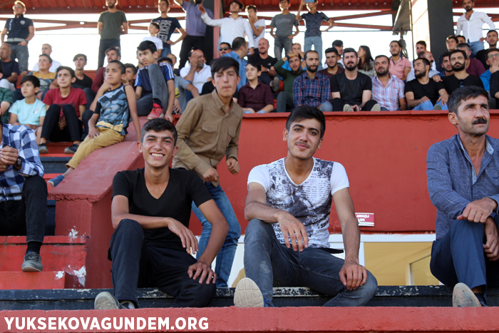 Yüksekova Belediyespor, 2 golle tur atlamayı başardı 33