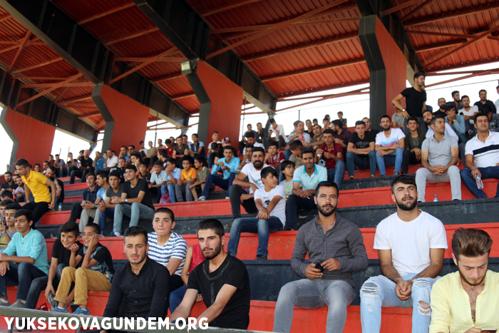 Yüksekova Belediyespor, 2 golle tur atlamayı başardı 6
