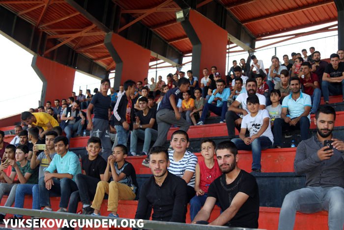 Yüksekova Belediyespor, 2 golle tur atlamayı başardı 7