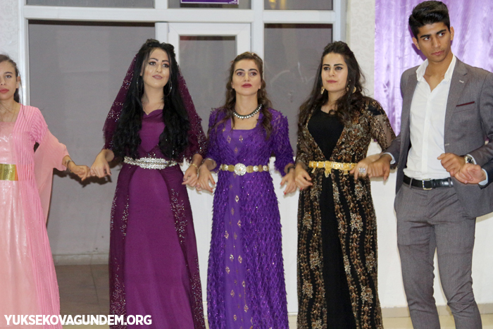 Er ve Karay Ailesinin mutlu günü 129