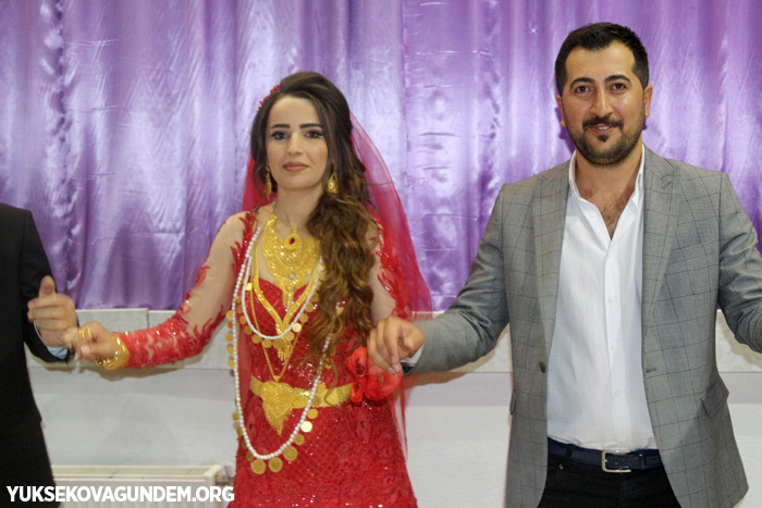 Er ve Karay Ailesinin mutlu günü 28