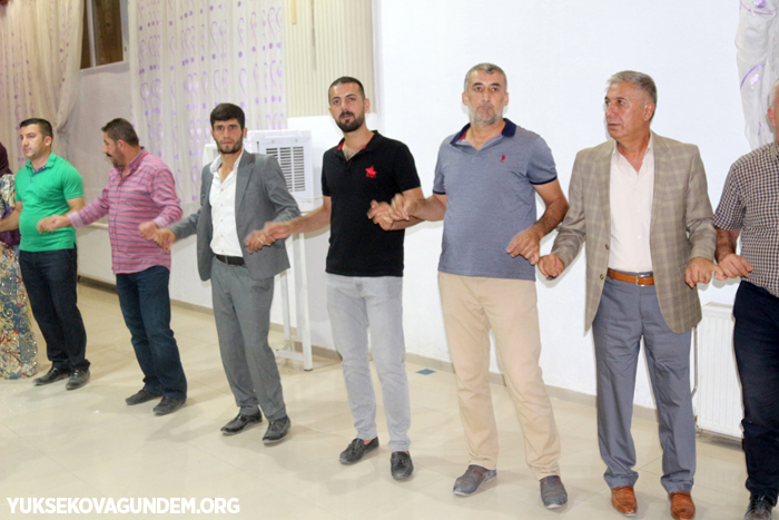 Er ve Karay Ailesinin mutlu günü 36