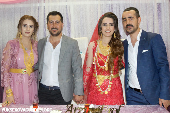 Er ve Karay Ailesinin mutlu günü 71