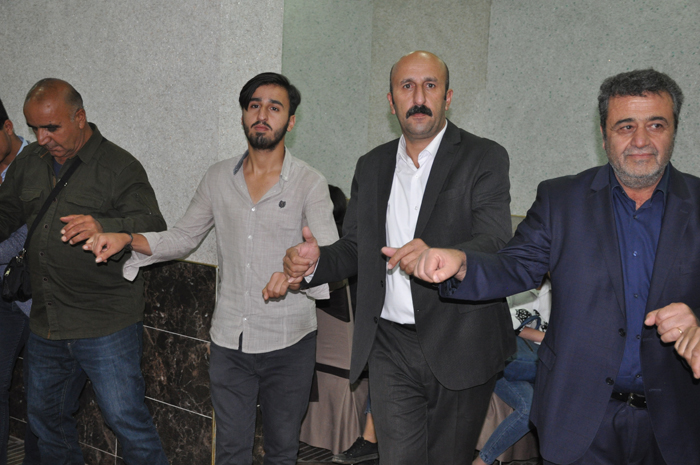 Erin Ailesinin mutlu günü 14